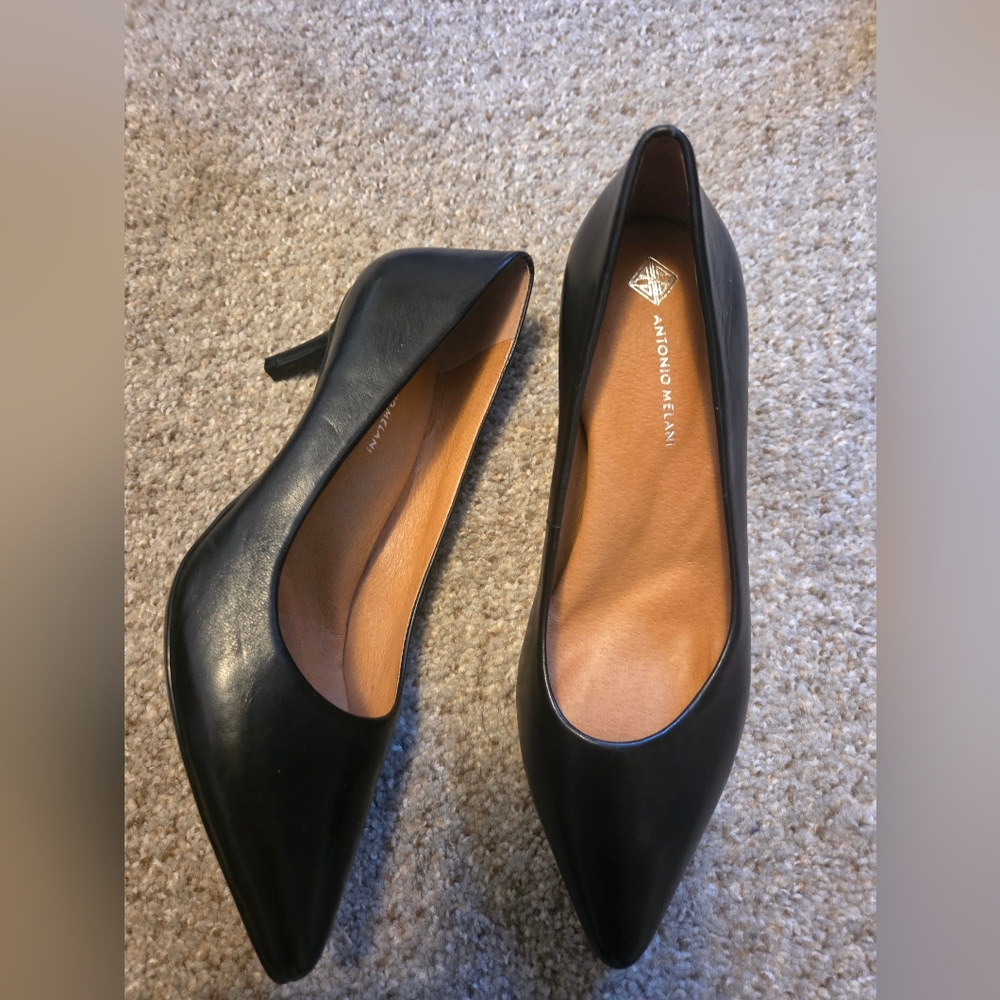 Antonio Melani Black Heels WORN ONCE INSIDE Sz 7 Black